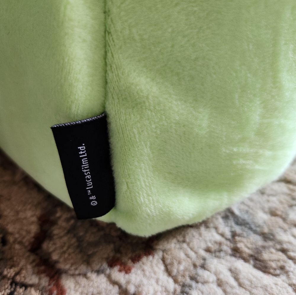 NOT FOR SALE Cat bed, Star Wars Yoda Pet Bed - Picture 6 of 7